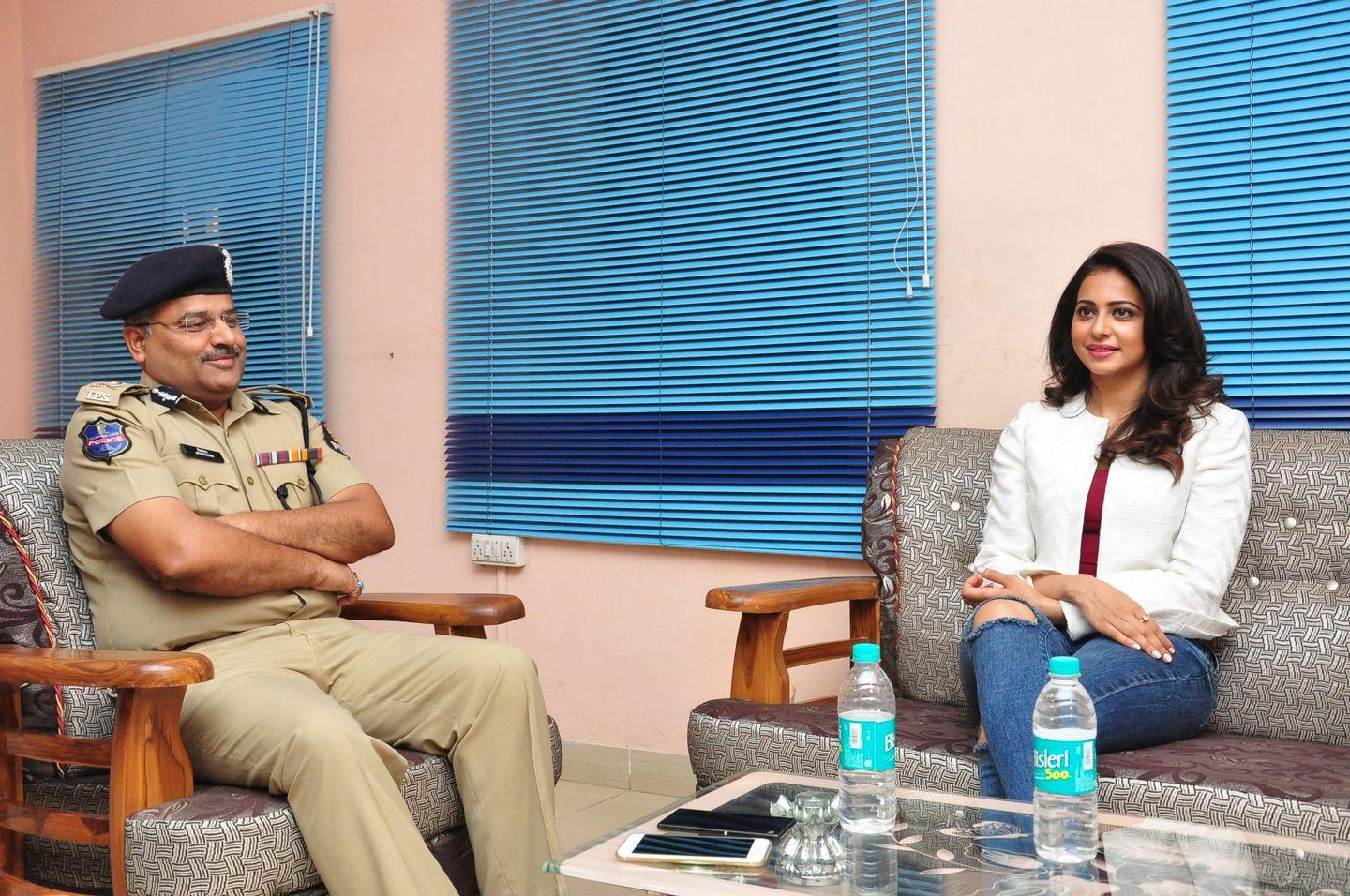 Rakul Preet Singh at Hyd Traffic Awareness Programme Photos