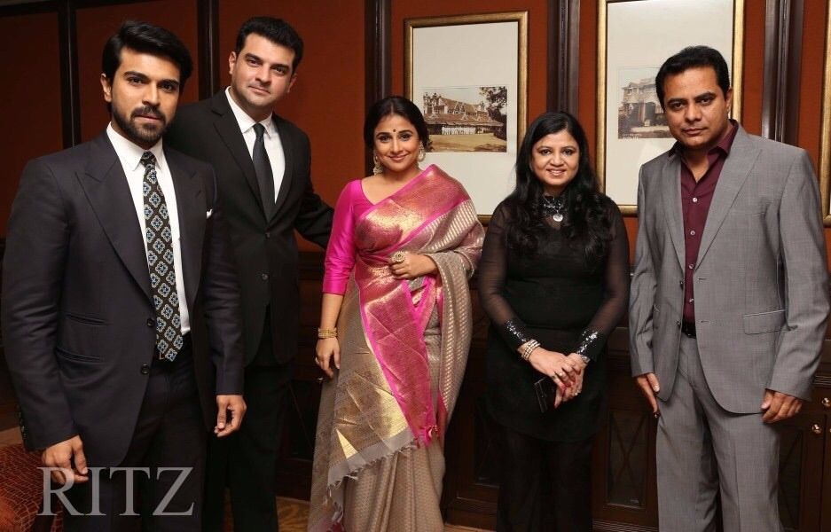 Ram Charan Along with Chiyaan Vikram at RITZ Icon Awards