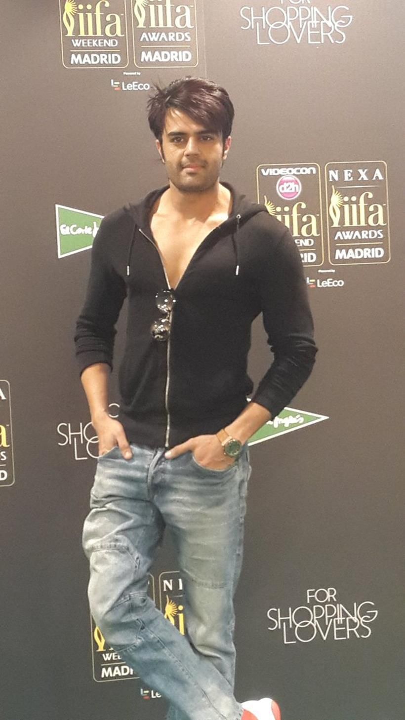 Rare Pics of Salman Hrithik Bipasha Mouni at the IIFA 2016 