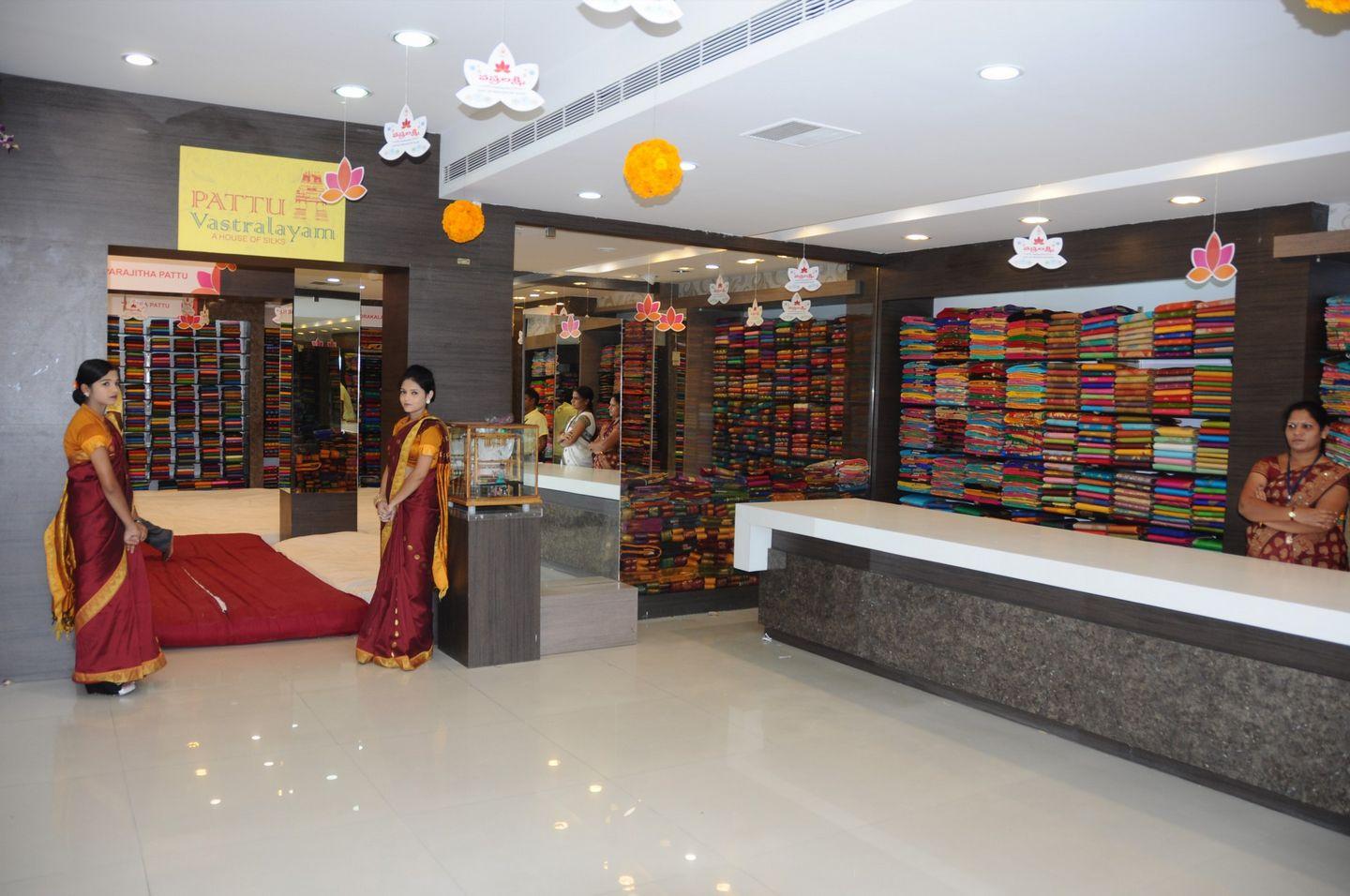 Rashi Khanna Launches Vastralakshmi Wedding Mall
