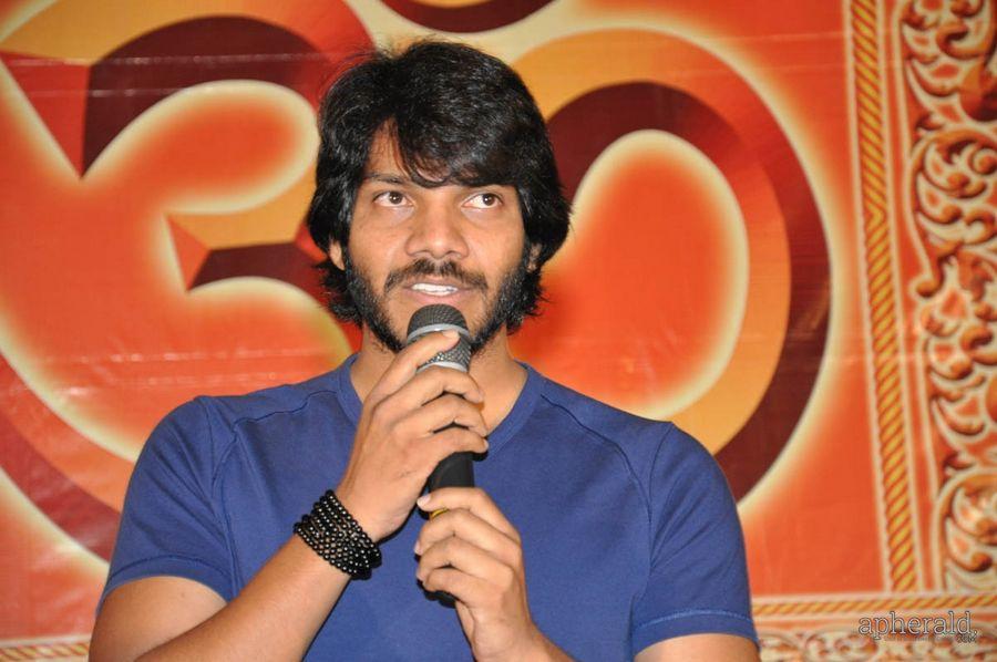 REY Movie Platinum Disk Pics