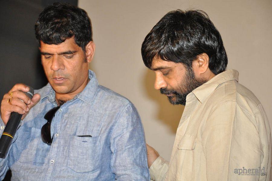 REY Movie Platinum Disk Pics