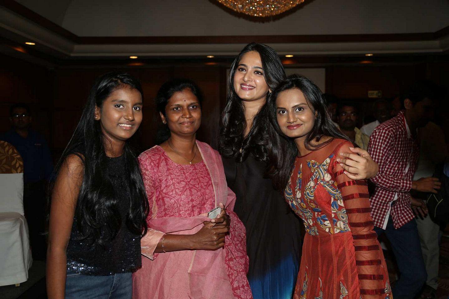 Rudhramadevi Success Meet Pics