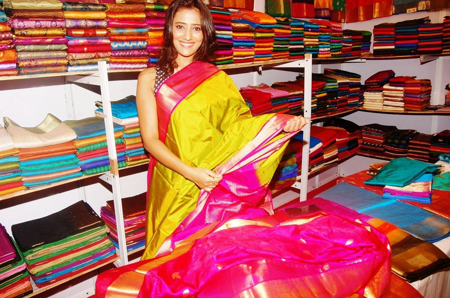 Rutuja Shinde Launches Silk India Expo