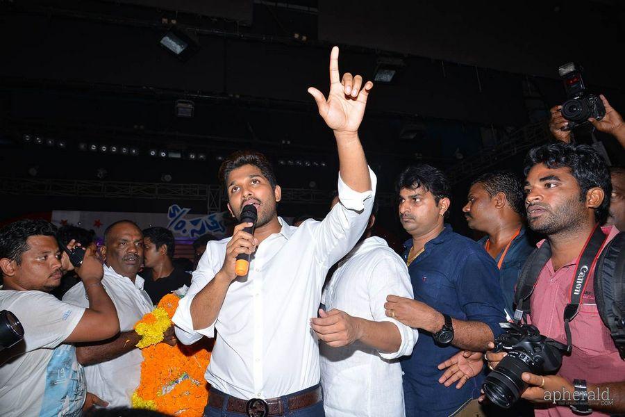 S/o Satyamurthy Success Meet At Viazg