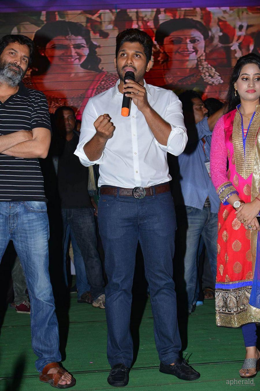 S/o Satyamurthy Success Meet At Viazg