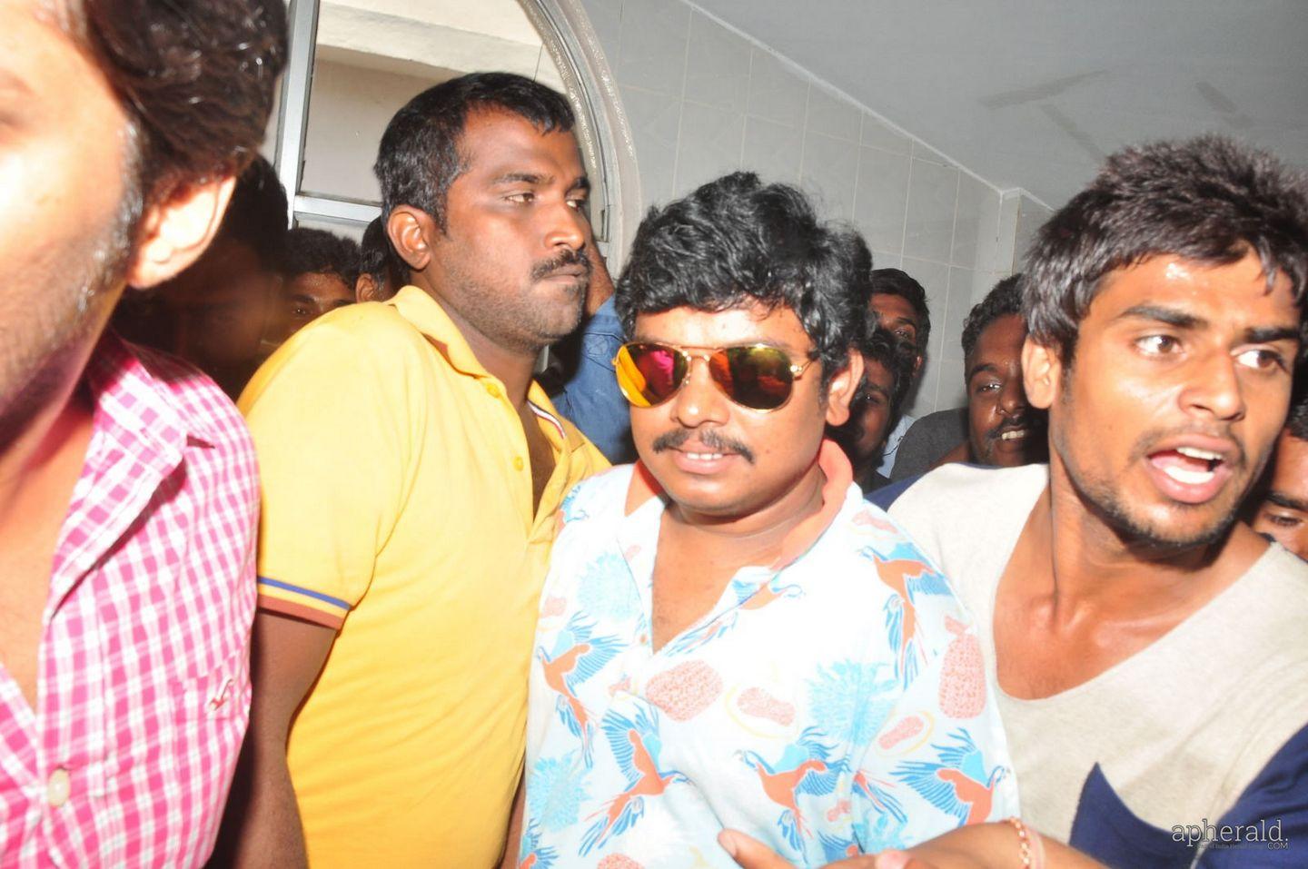 Sampoornesh Hangama At Theater