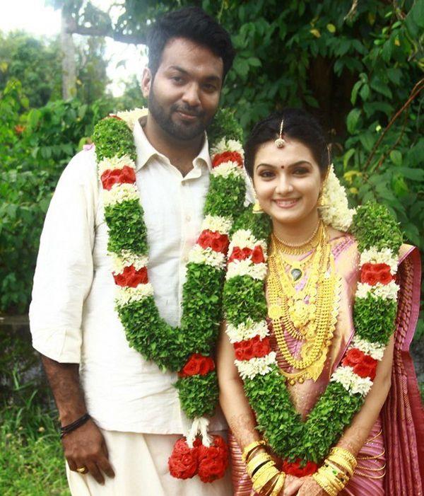 Saranya Mohan Marriage Photos
