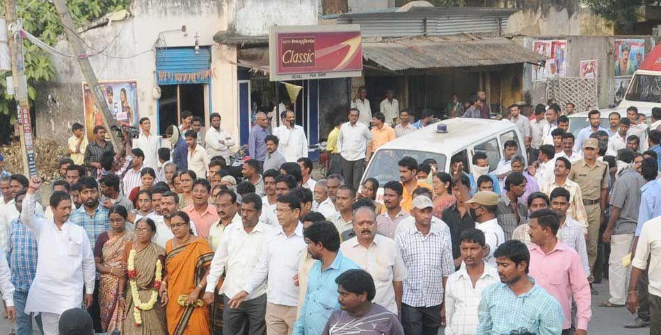 Sarika's Funeral Photos