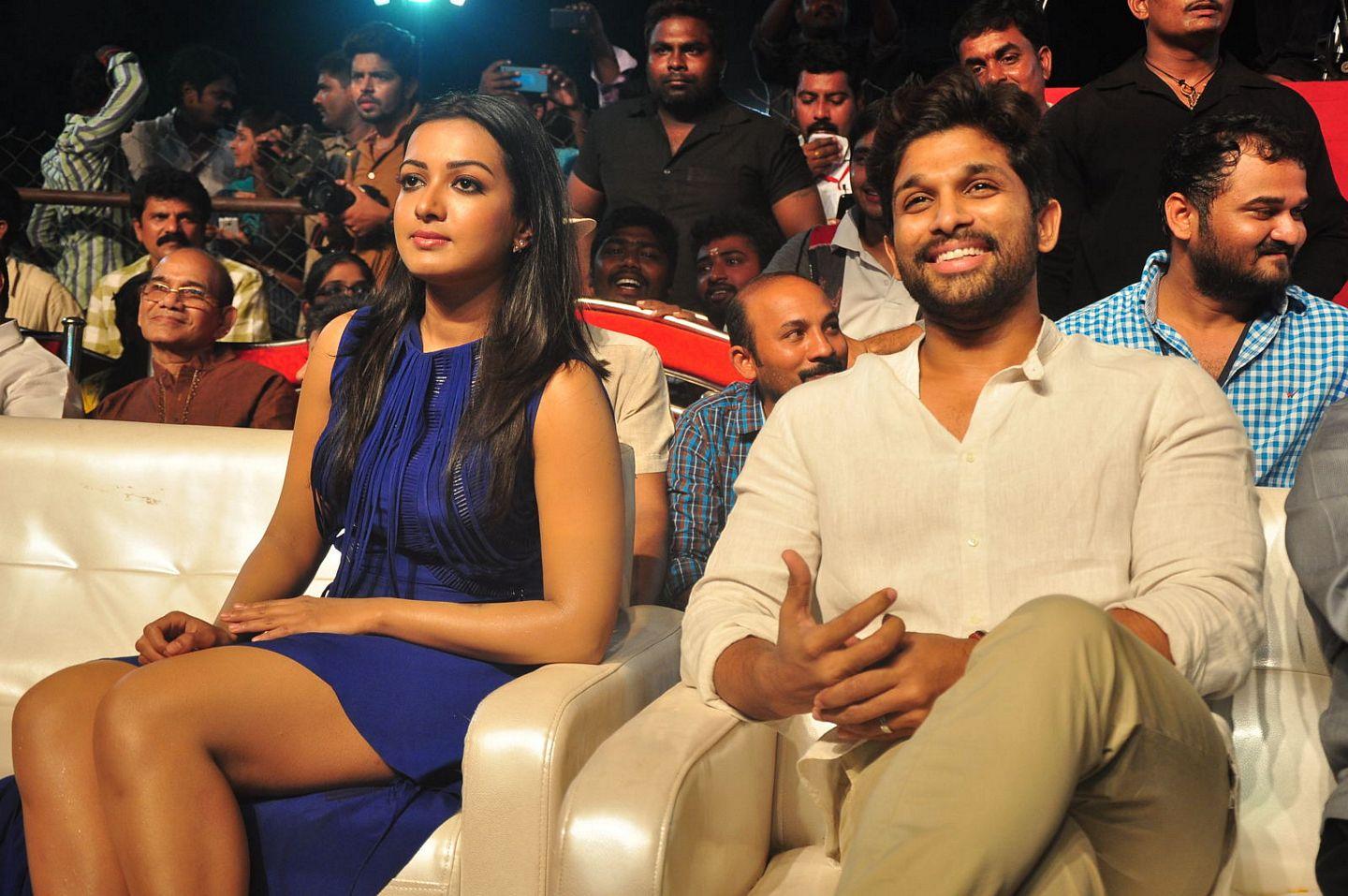 Sarrainodu Movie Blockbuster Function Photos