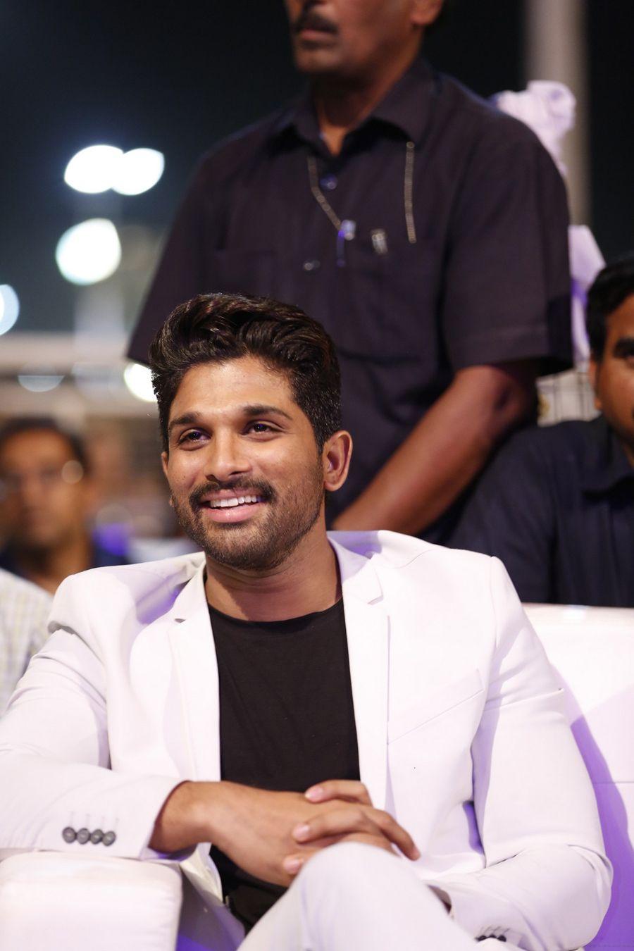 Sarrainodu Movie Pre-Release Audio Function Photos