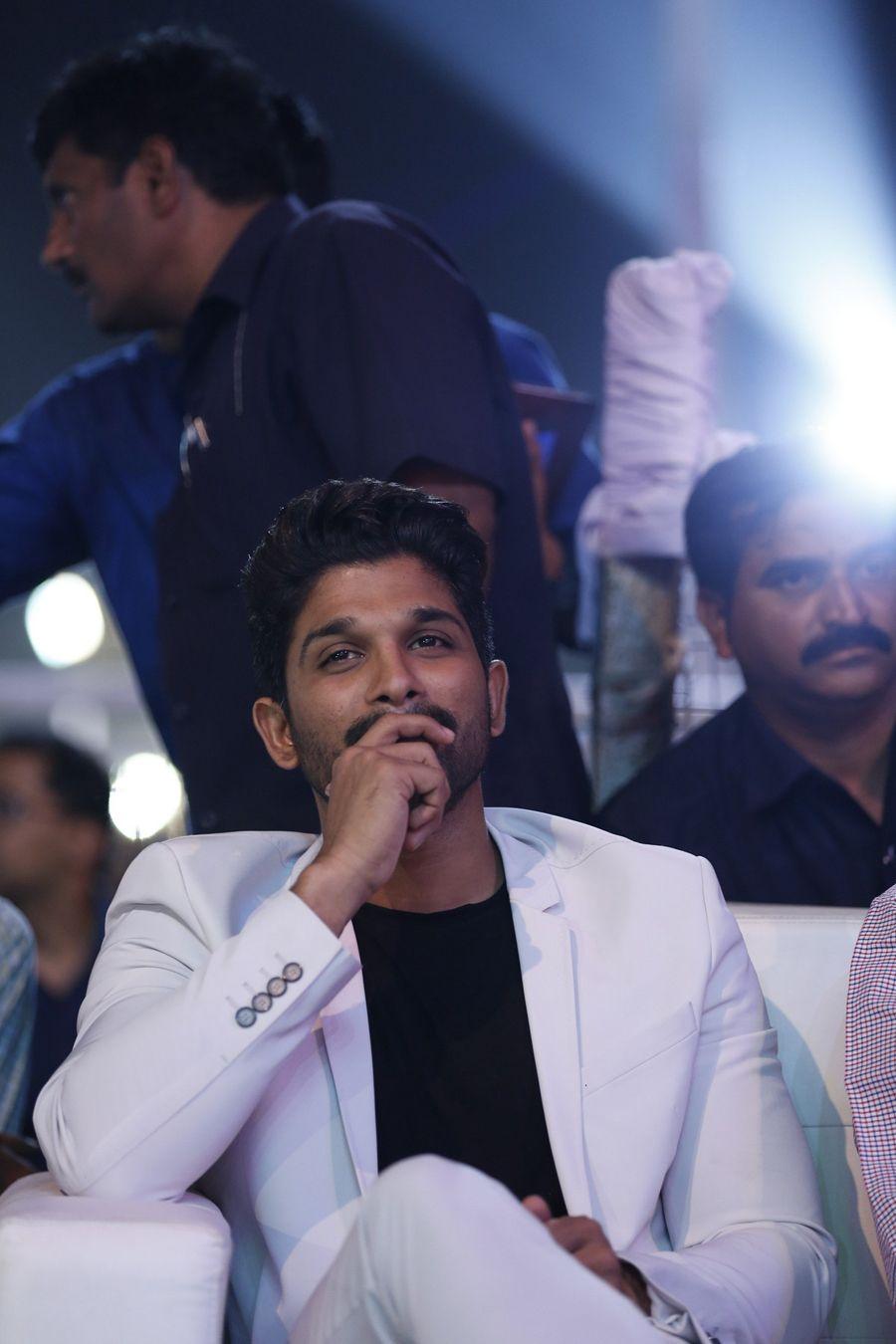 Sarrainodu Movie Pre-Release Audio Function Photos