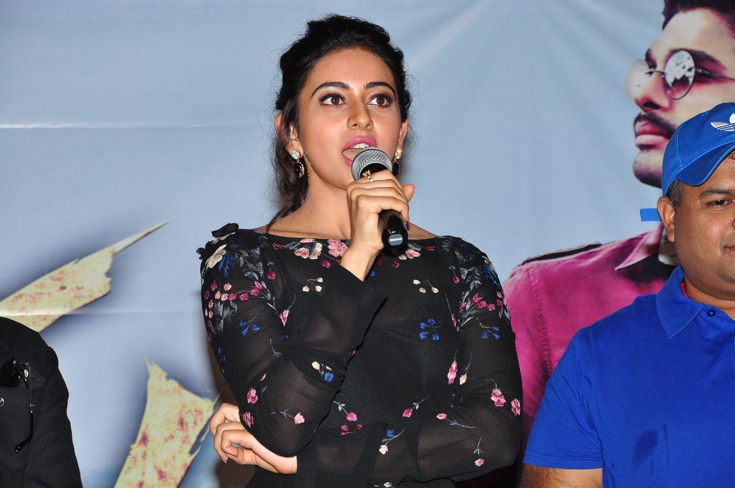 Sarrainodu Movie Press Meet Photos