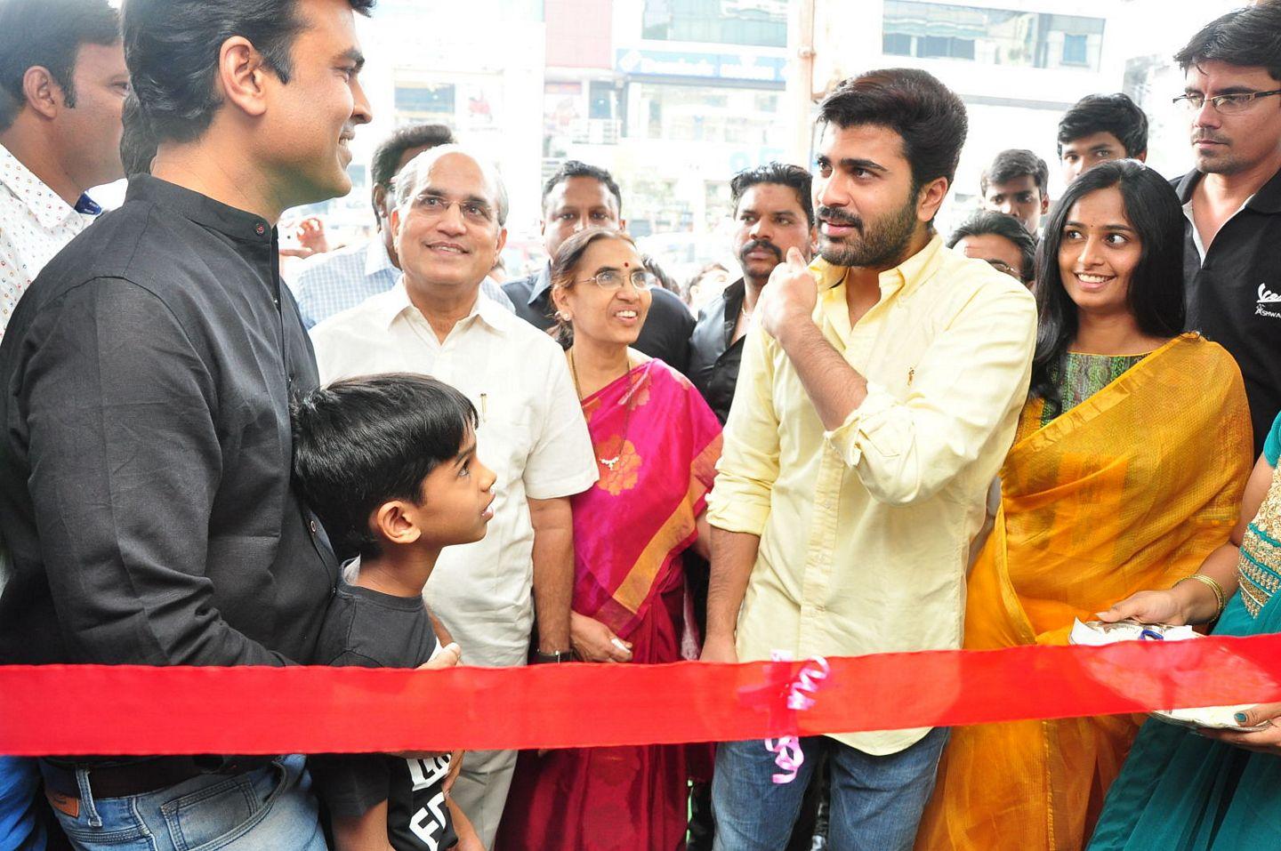 Sharwanand Launches Ashwam Vespa at Banjara Hills