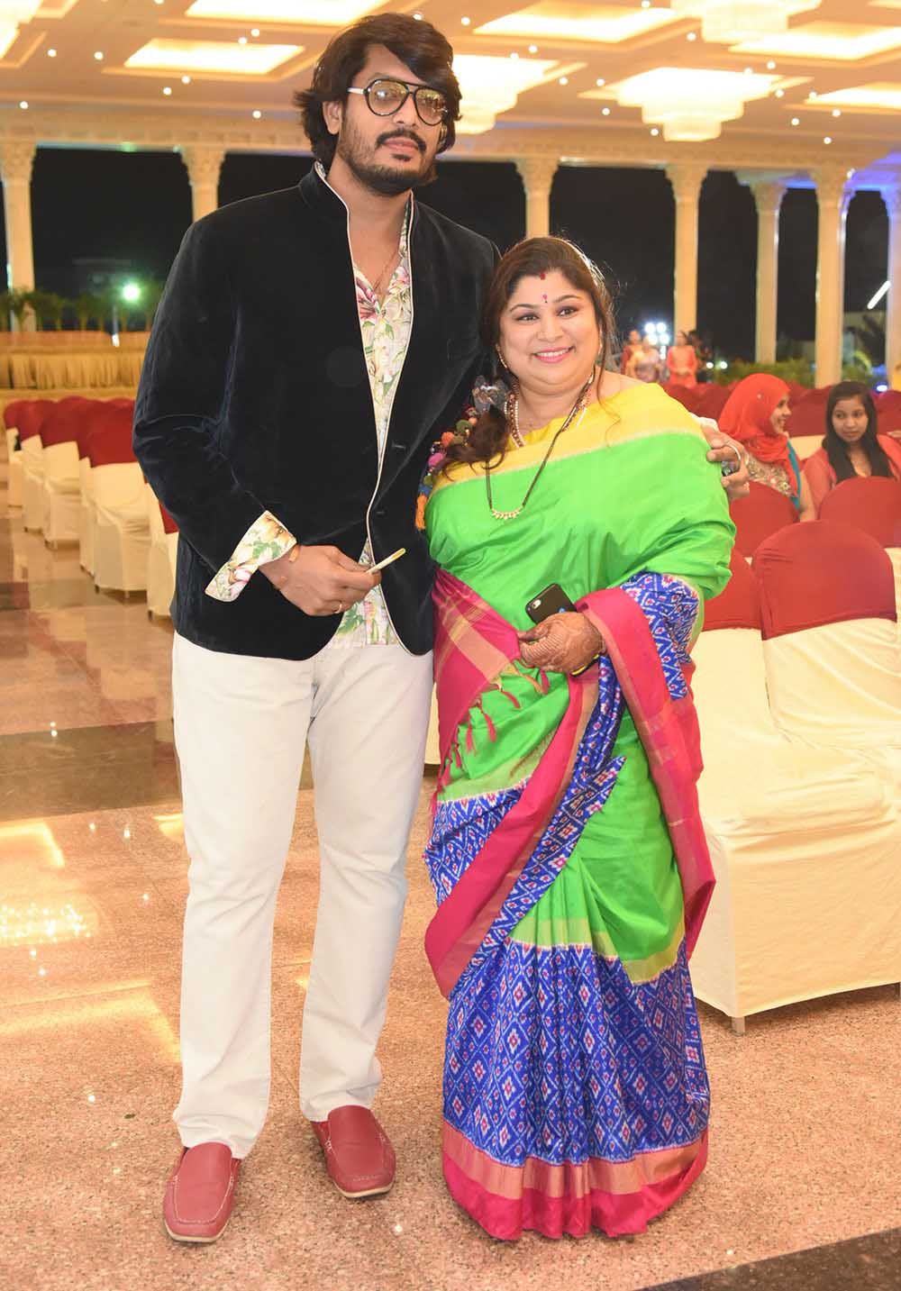 Side Actress Sana Aunty Daughter Wedding Photos
