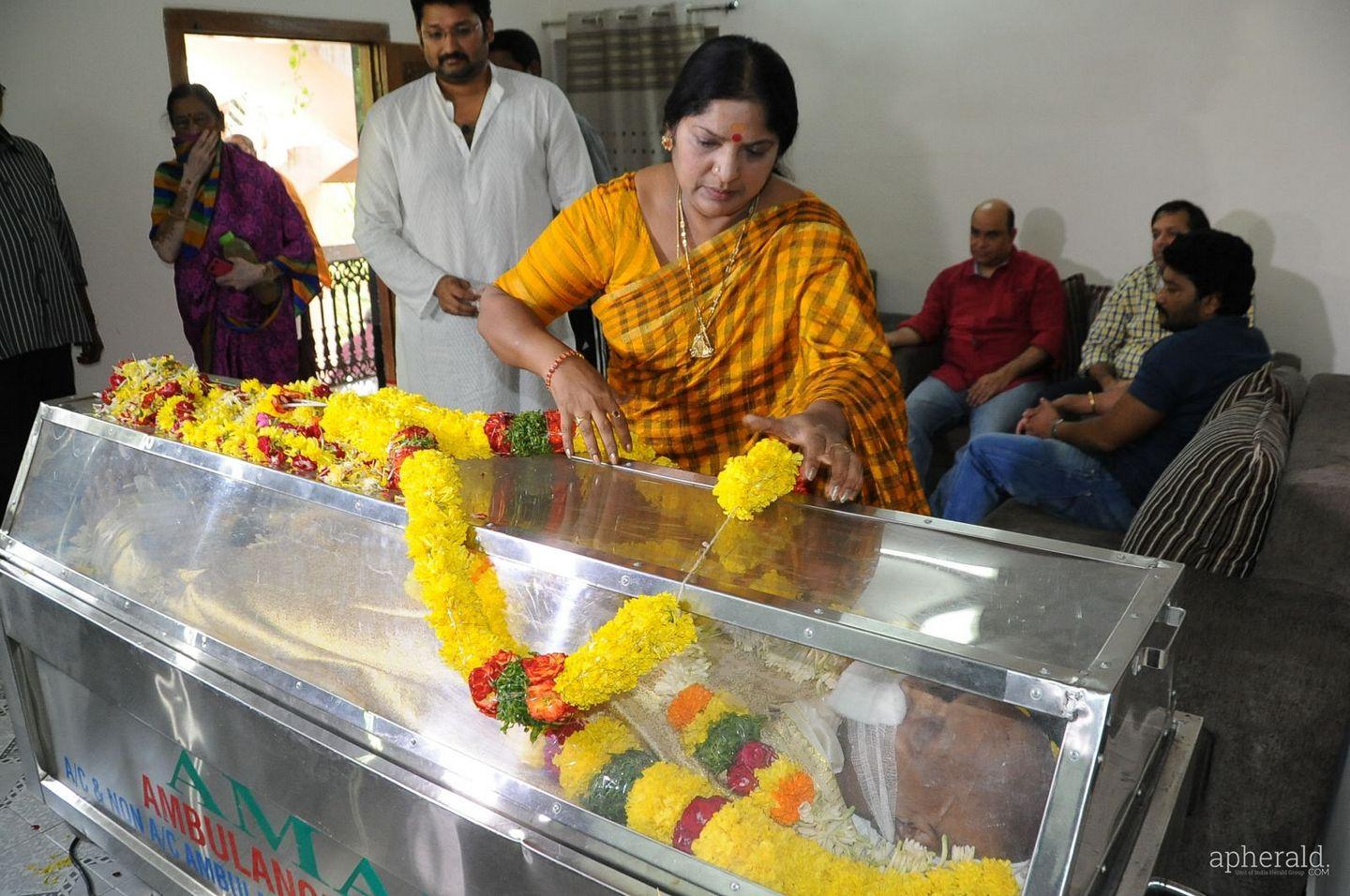 singer ramakrishna Condolence Photos