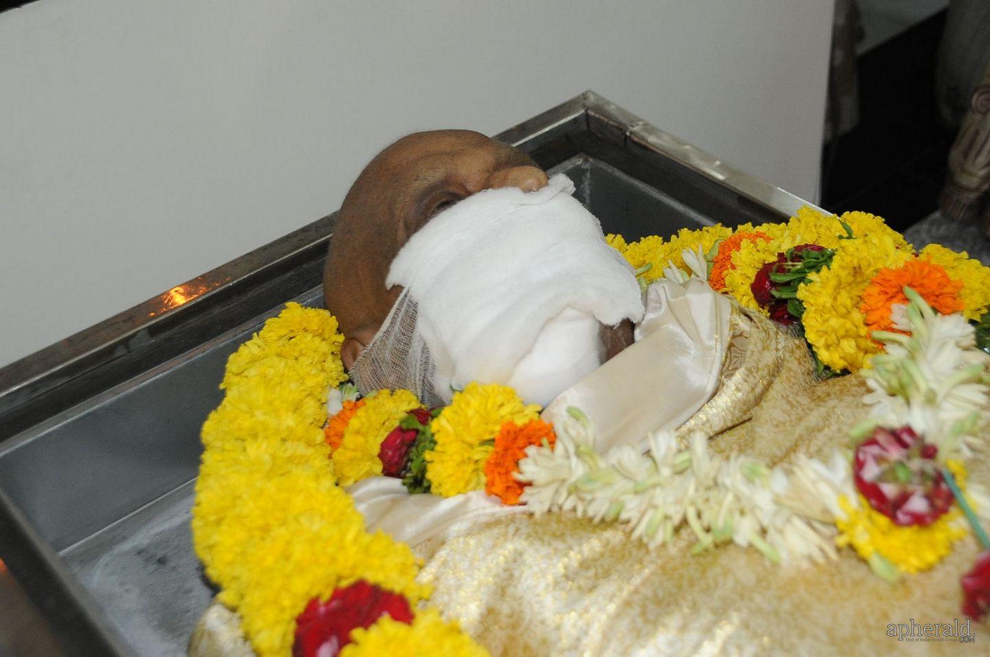 singer ramakrishna Condolence Photos