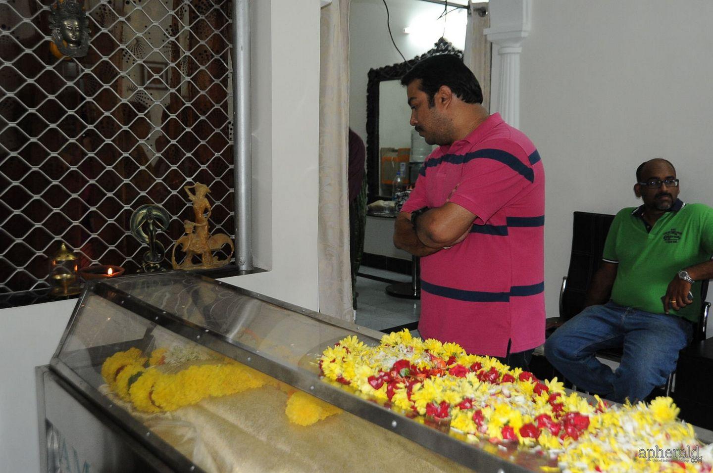 singer ramakrishna Condolence Photos