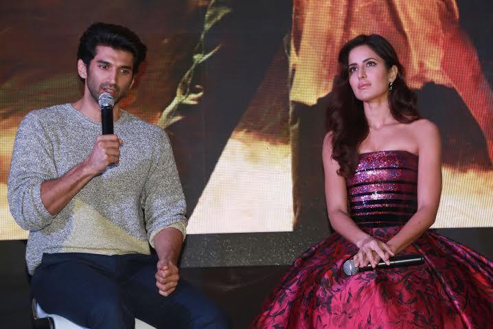 Snapped Aditya Roy Kapur And Katrina Kaif Pics