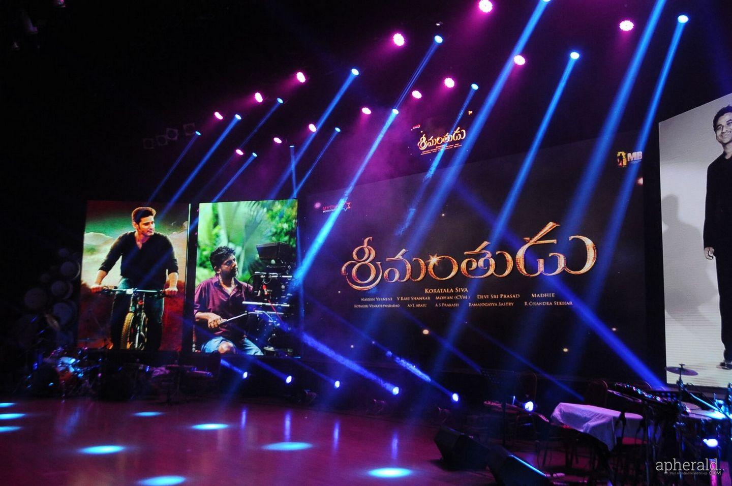 srimanthudu hoardings Photos