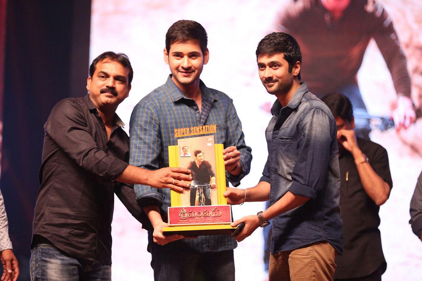 Srimanthudu Success Meet Photos