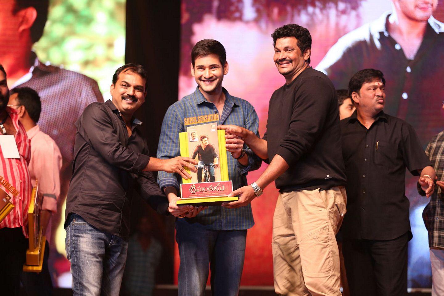 Srimanthudu Success Meet Photos