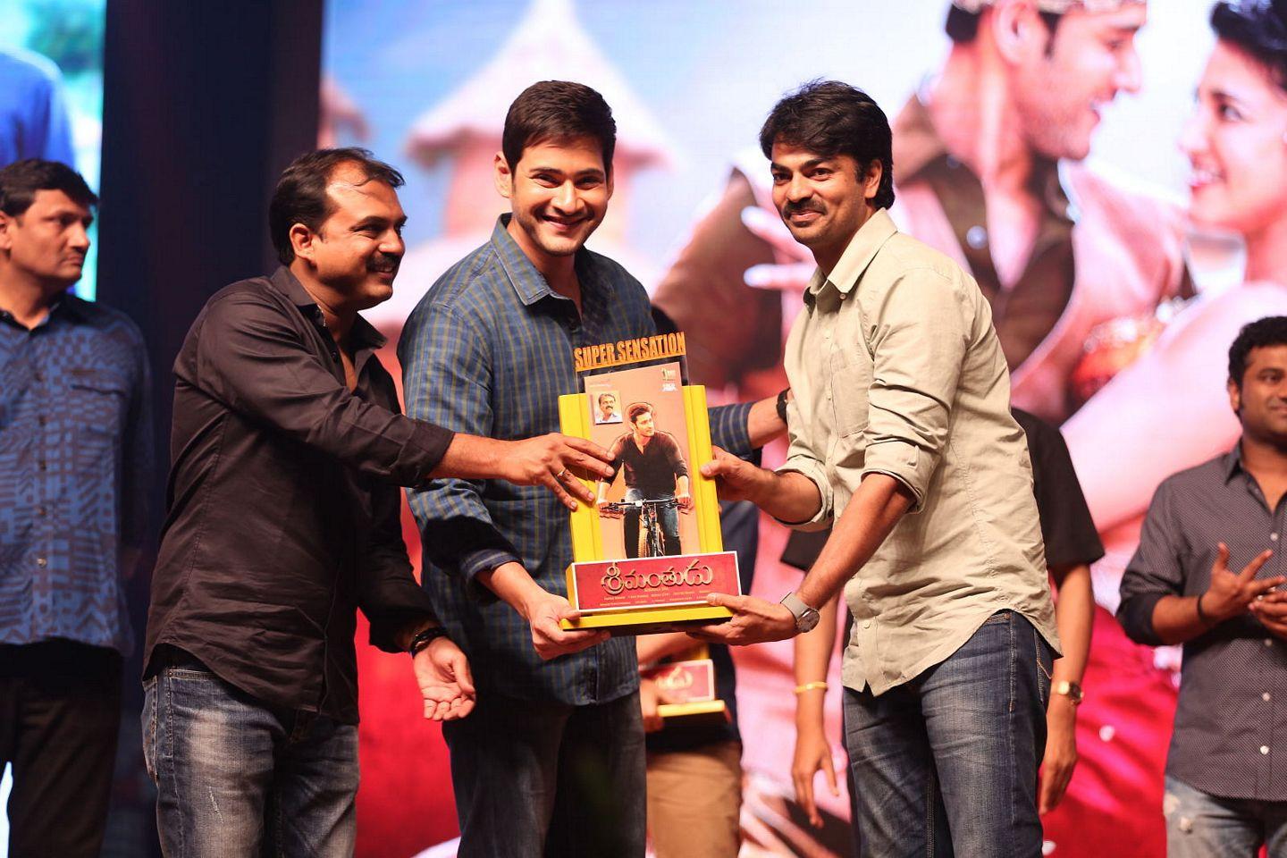 Srimanthudu Success Meet Photos