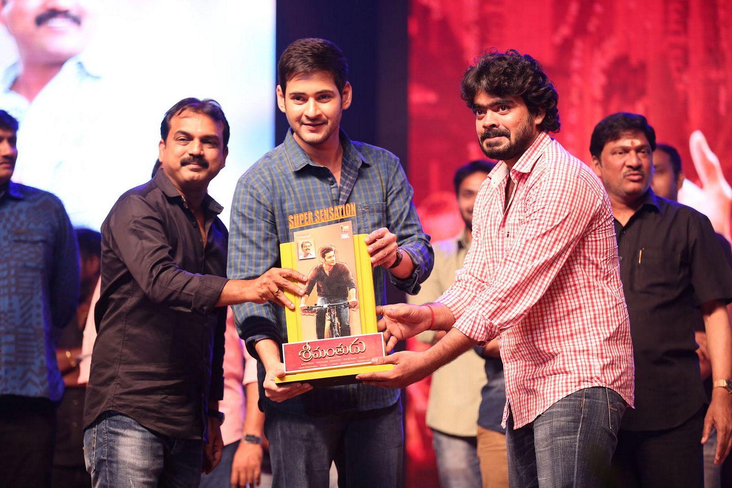 Srimanthudu Success Meet Photos