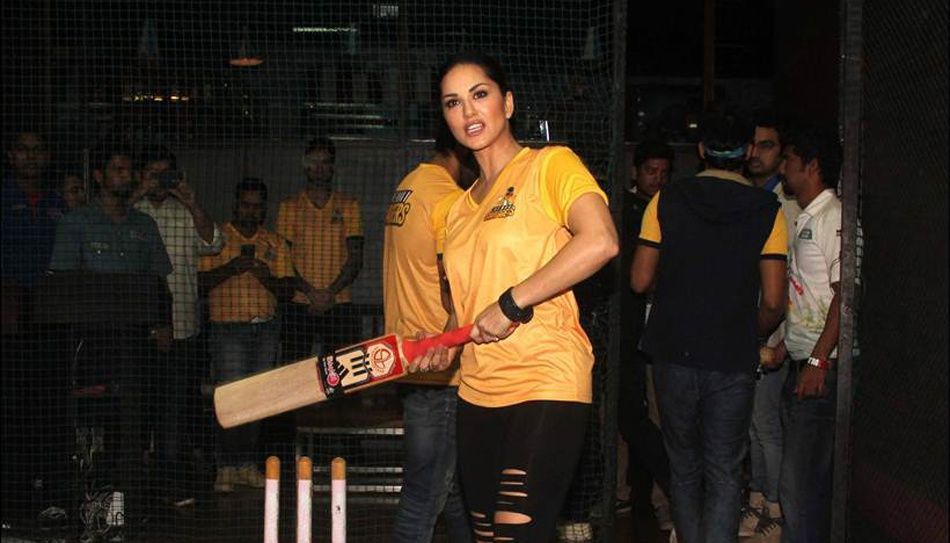 Sunny Leone owns a Cricket Team Photos