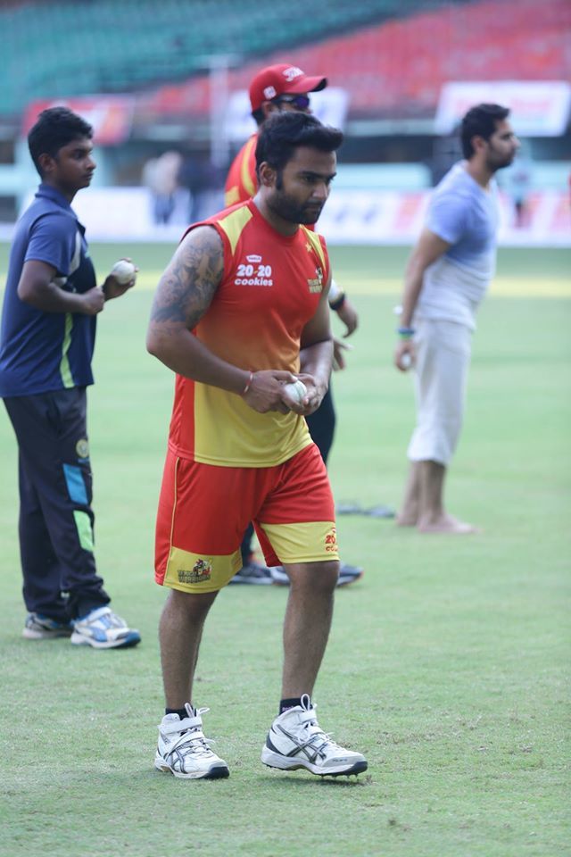 Telugu Warriors at Practice in Kochi Photos