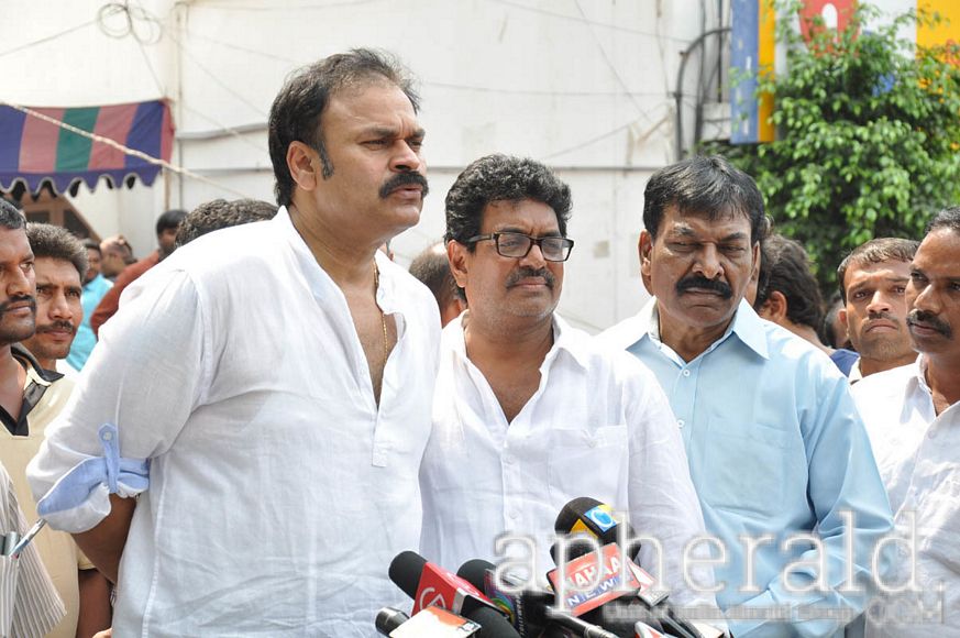 Tollywood Artists At Maa Elections