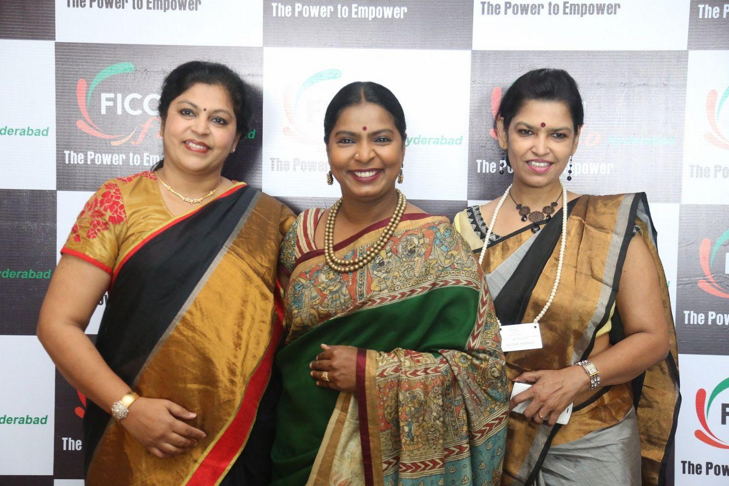 Vidya Balan at Revival of Handloom Event Photos
