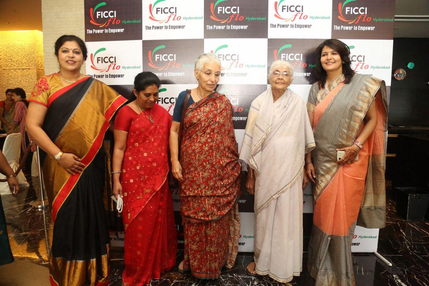 Vidya Balan at Revival of Handloom Event Photos
