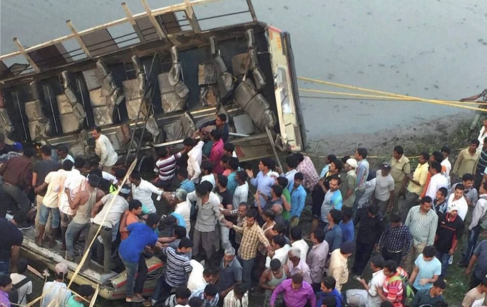 20 People Die as bus falls into river