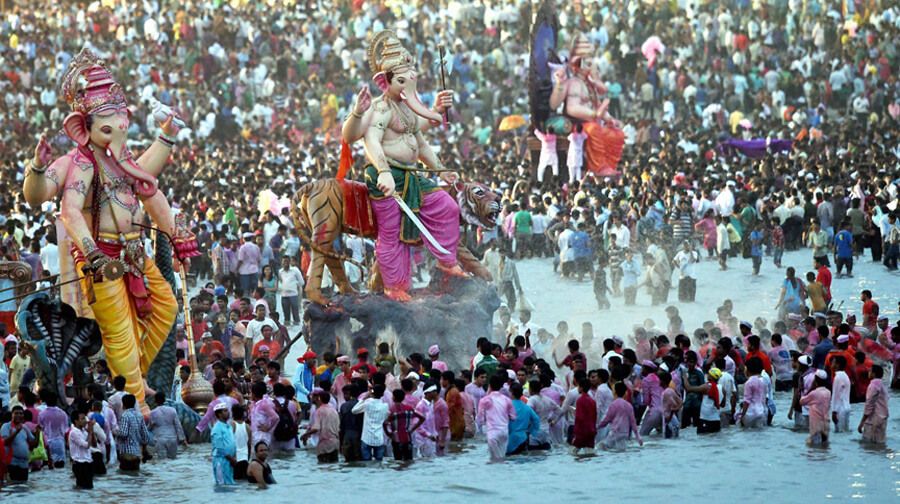 2016 Ganesh Nimajjanam in Hyderabad Photos