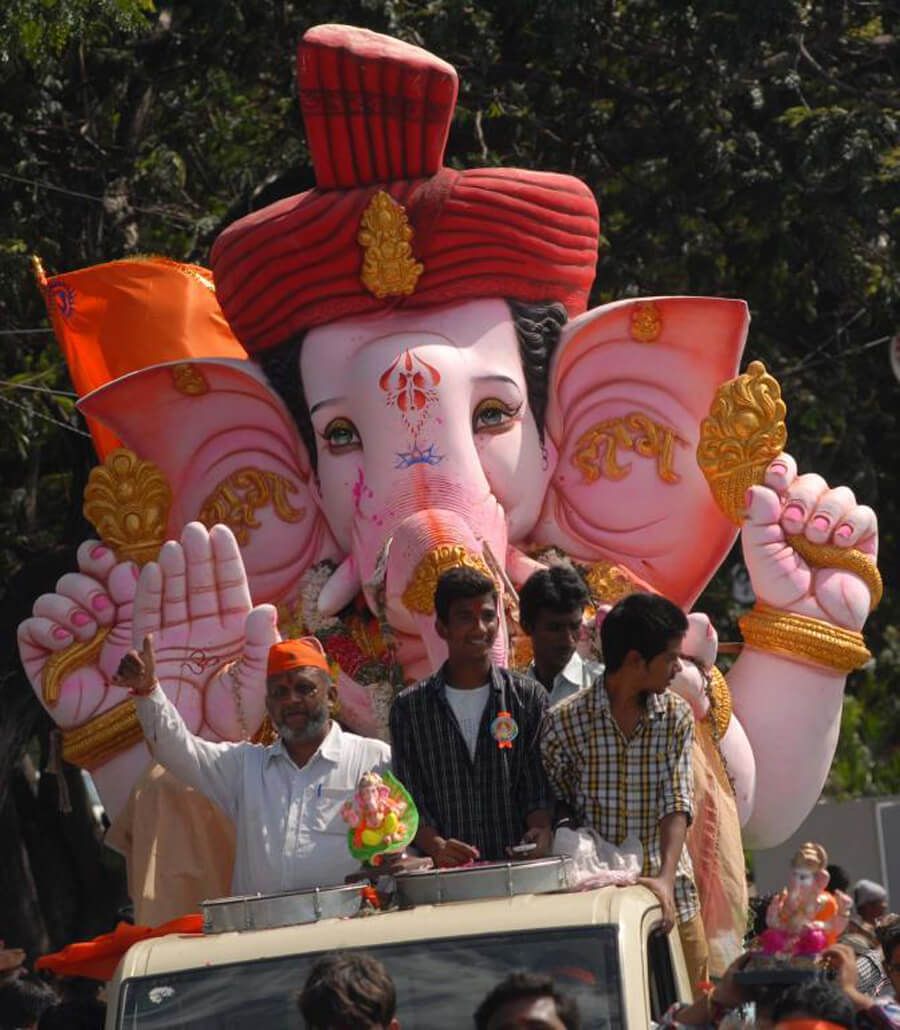 2016 Ganesh Nimajjanam in Hyderabad Photos