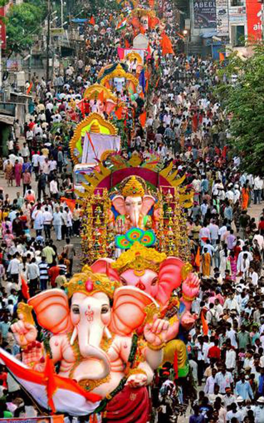 2016 Ganesh Nimajjanam in Hyderabad Photos