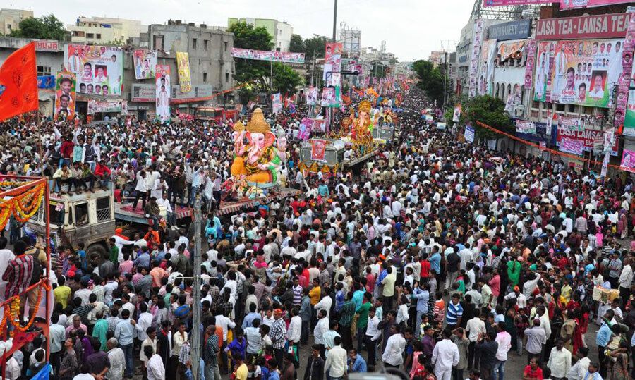 2016 Ganesh Nimajjanam in Hyderabad Photos