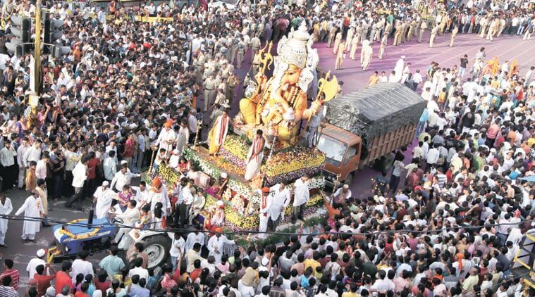 2016 Ganesh Nimajjanam in Hyderabad Photos