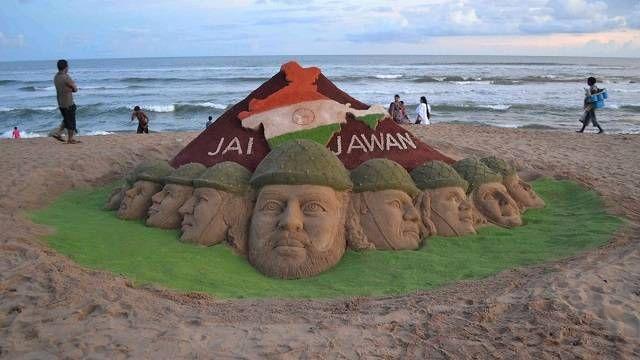 70th Independence Day Sand Sculpture & Drawing Painting