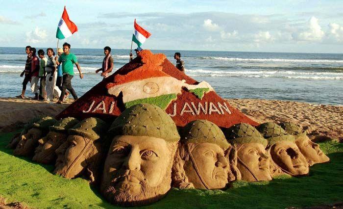 70th Independence Day Sand Sculpture & Drawing Painting