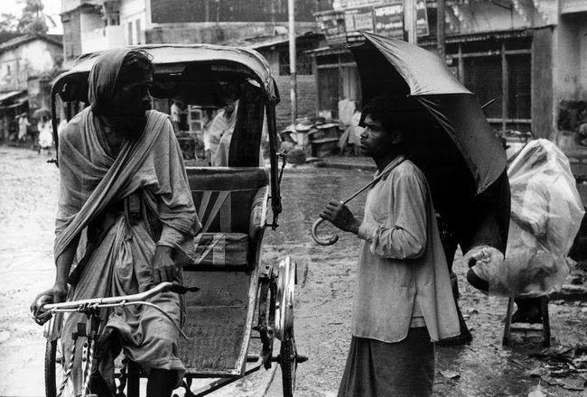 Amazing Black & White Pictures Capture India's Soul in the 1970s