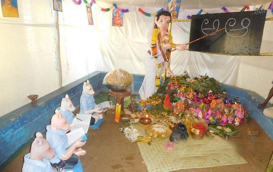 Amazing Ganesh Idols Photos