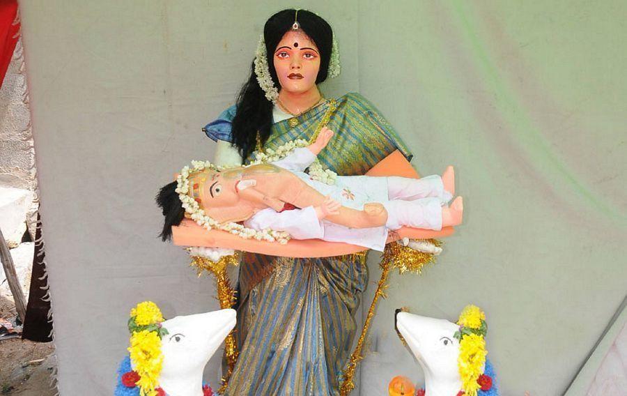 Amazing Ganesh Idols Photos
