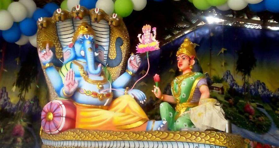 Amazing Ganesh Idols Photos