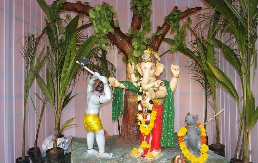 Amazing Ganesh Idols Photos