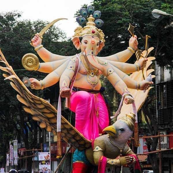 Amazing Ganesh Idols Photos