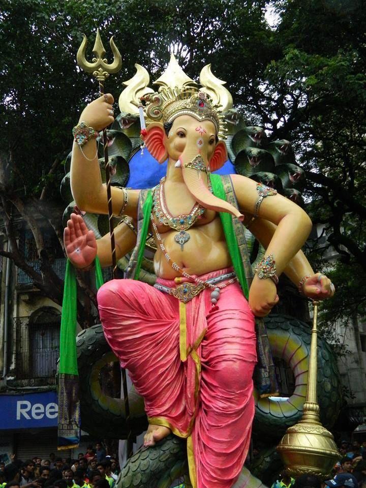 Amazing Ganesh Idols Photos
