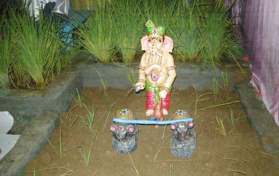 Amazing Ganesh Idols Photos