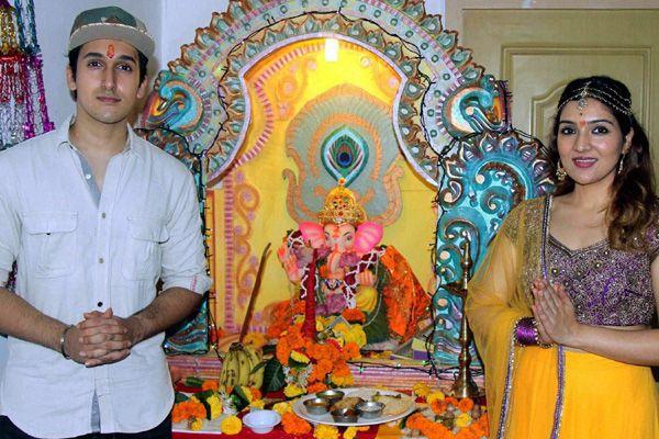 Bollywood Stars celebrate Ganesh Chaturthi Photos